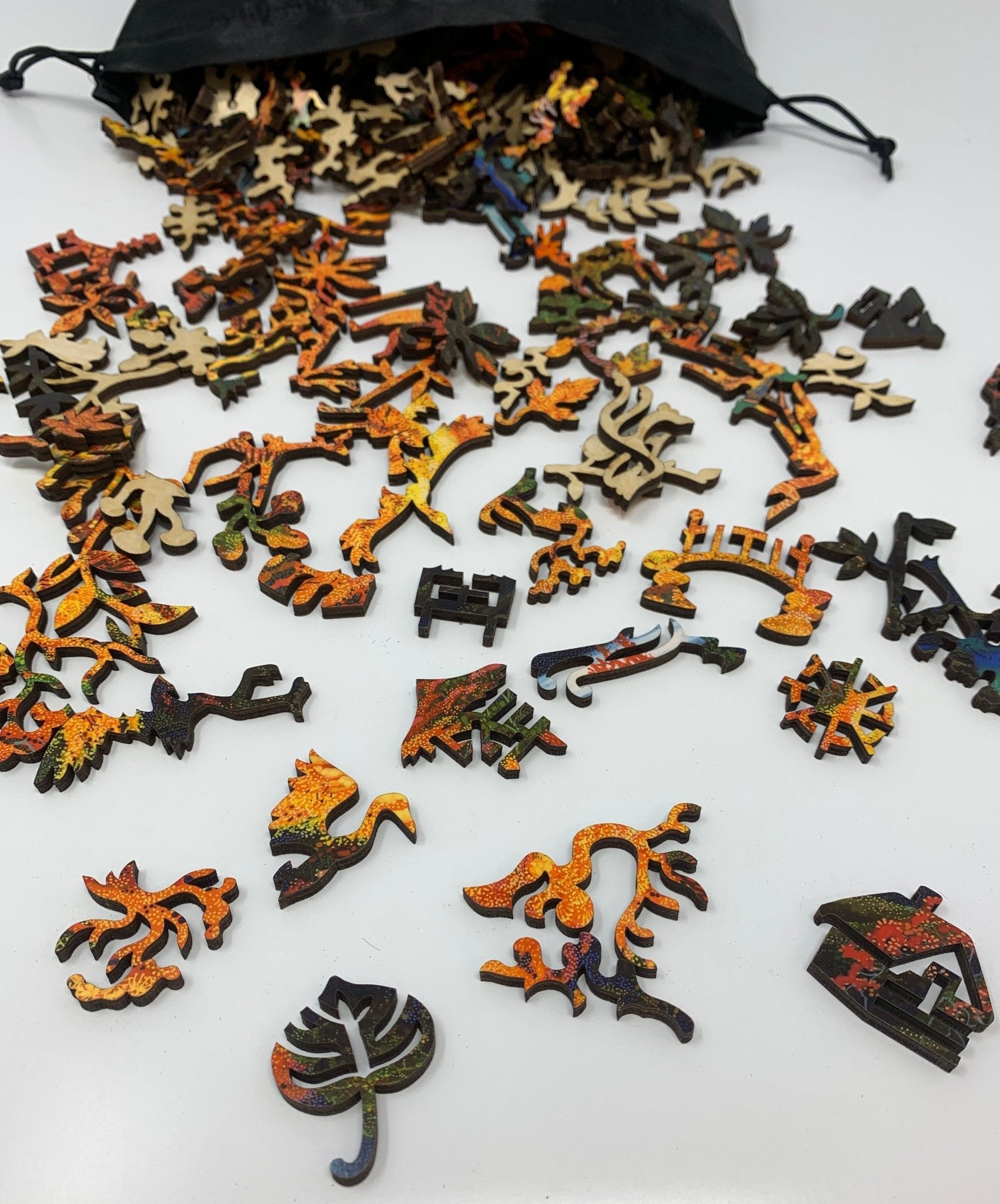 Autumn in Japan - 441 Piece Wooden Jigsaw Puzzle | Nautilus Puzzles