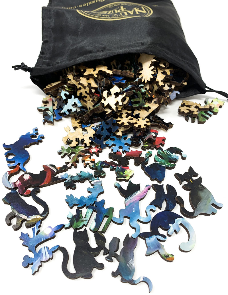 A Purr-fect Christmas - 261 Piece Wooden Jigsaw Puzzle - Nautilus Puzzles - Wooden Jigsaw Puzzles For Adults