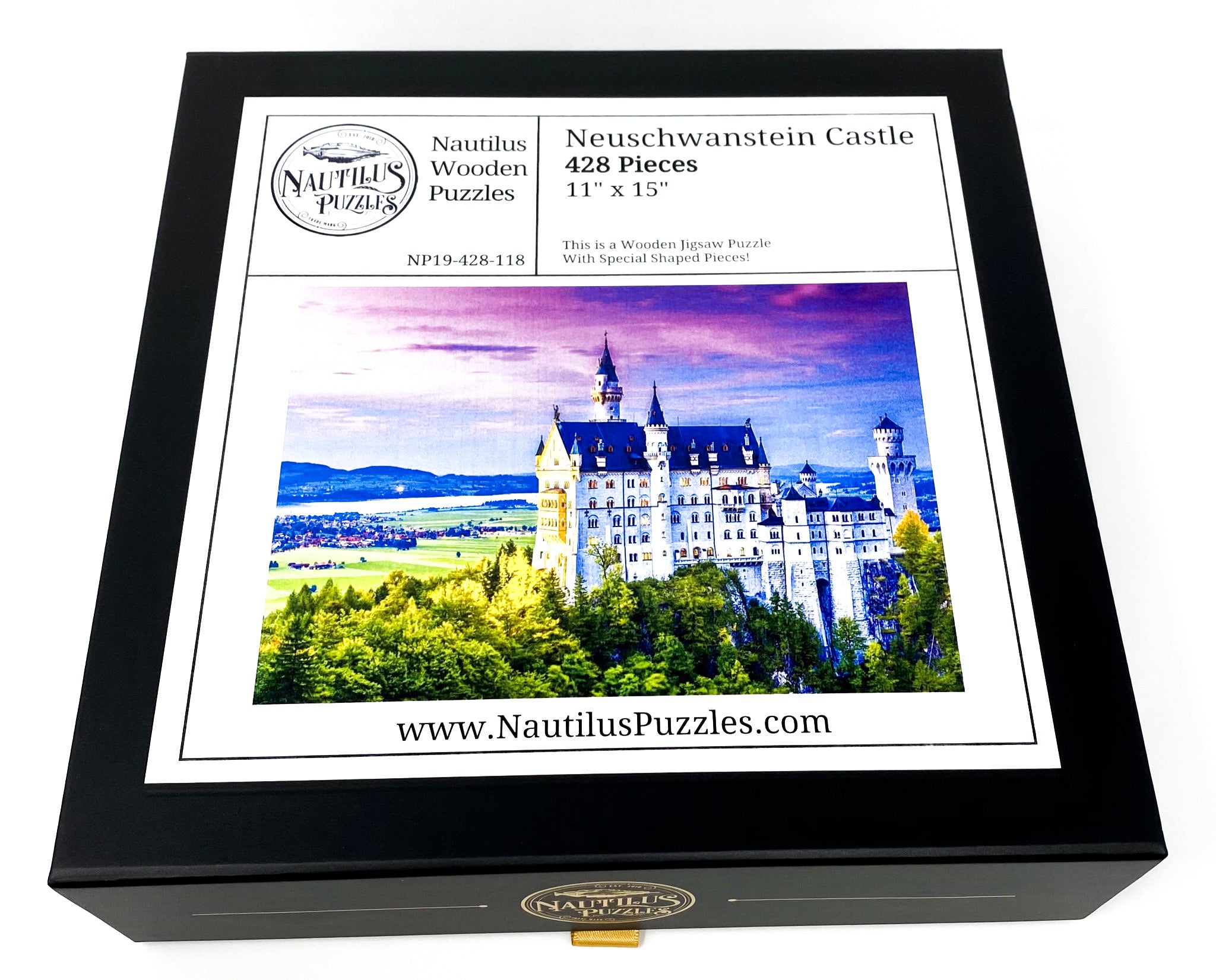 Neuschwanstein Castle (428 Piece Wooden Jigsaw Puzzle) | Nautilus